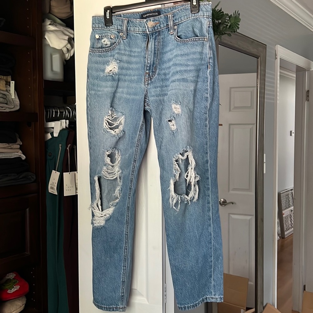 Aeropostale Ripped Mom Jeans
